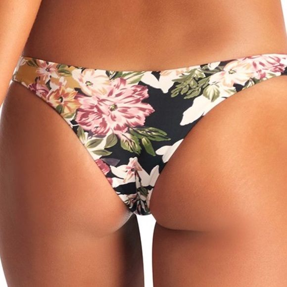 NWT VITAMIN A SWIM BLACK FLORAL AMBROSIA 'ROSIE' CHEEKY BIKINI BOTTOM Size 10/L - Picture 7 of 7